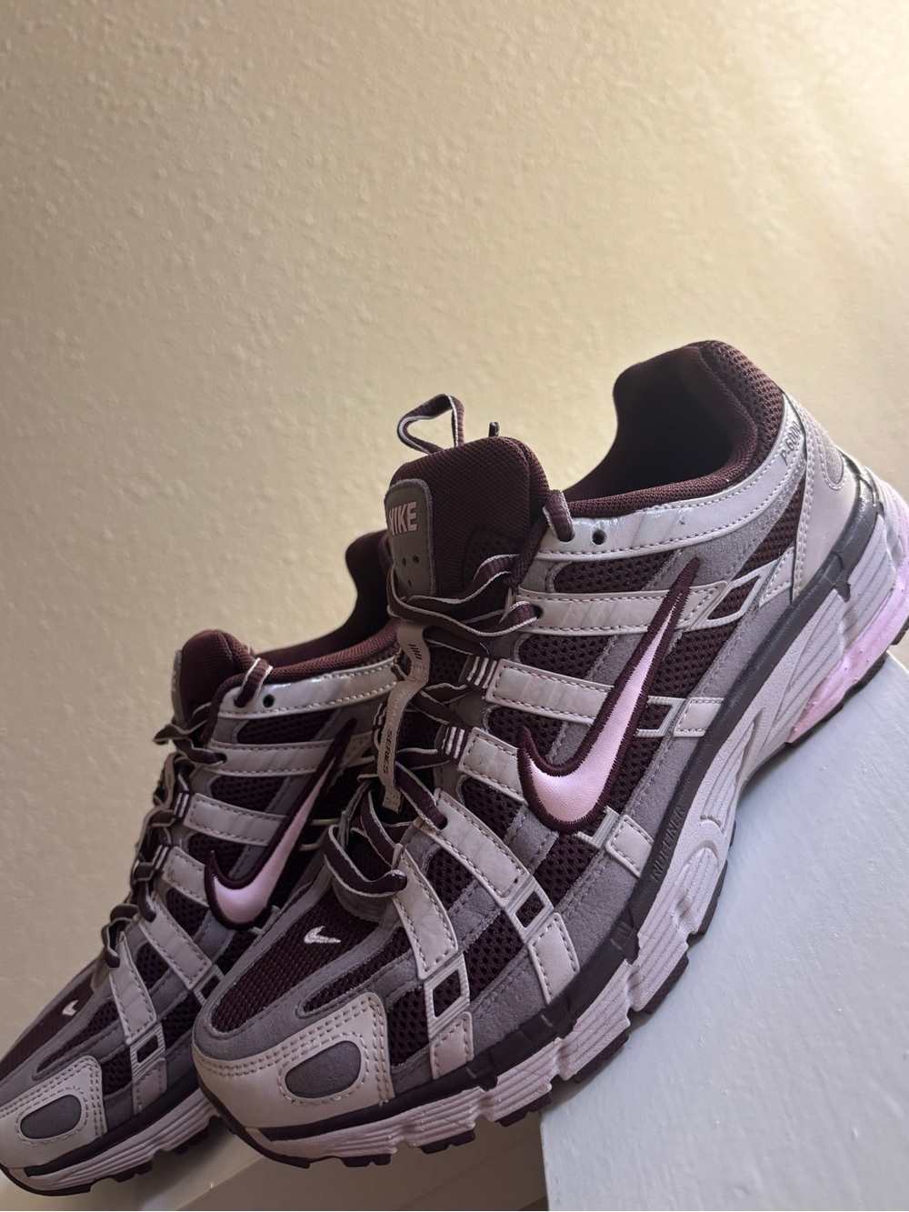 Nike P-6000 Burgundy/Pink